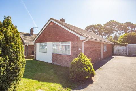 3 bed property, in Beauxfield, £280,000