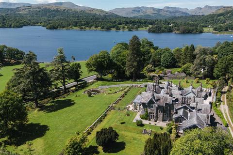 4 bed property, in 2 Wansfell Holme, £2,350,000