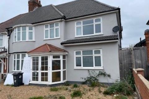 8 bed property, in Highway Road, £595,000