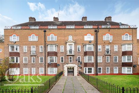 3 bed property, in Effingham House, £400,000