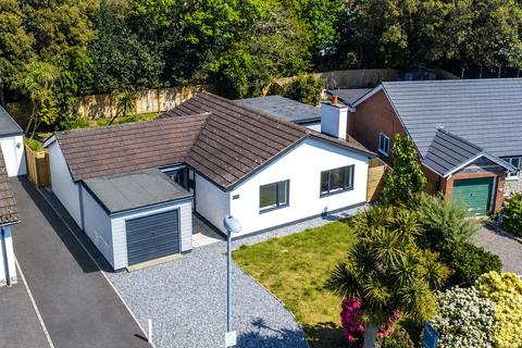 3 bed property, in Forest Way, £635,000