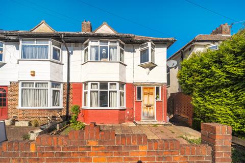 3 bed property, in Cambridge Road, £475,000