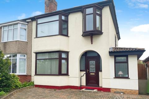 3 bed property, in Honey's Green Lane, £340,000