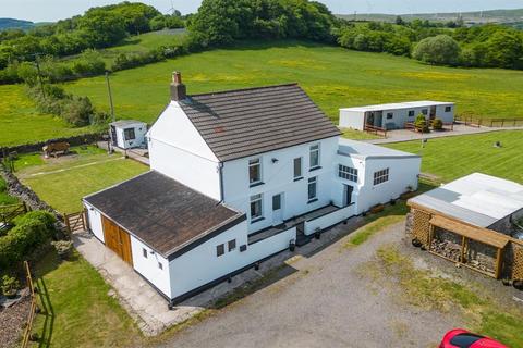 3 bed property, in Tonyrefail, £725,000