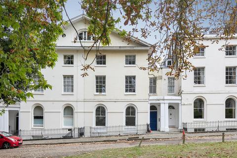 9 bed property, in Camberwell Grove, £2,500,000