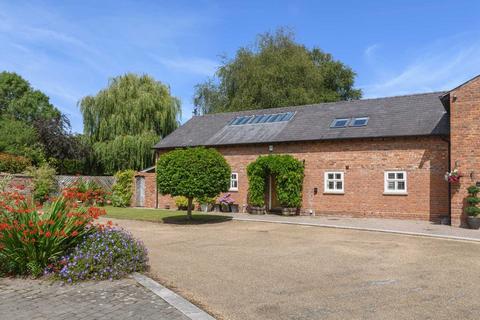 3 bed property, in 4 Sandlebridge Farm, £795,000