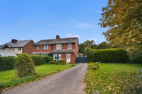 3 bed property, in Greenacre, £400,000