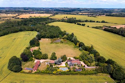 6 bed property, in Court-At-Street, £2,250,000