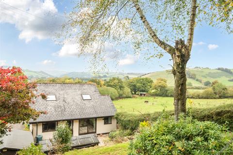 4 bed property, in Exebridge, £465,000