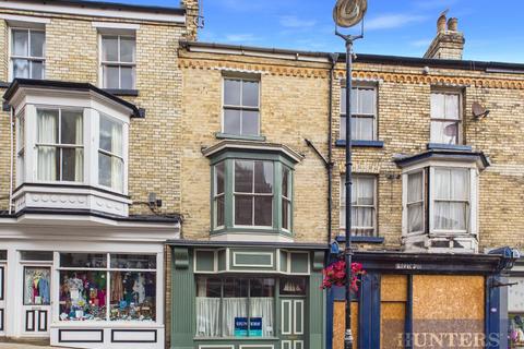 5 bed property, in Eastborough, £260,000