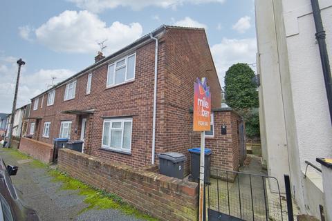 2 bed property, in Dickson Road, £140,000