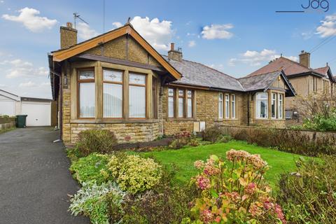 2 bed property, in Twemlow Parade, £315,000
