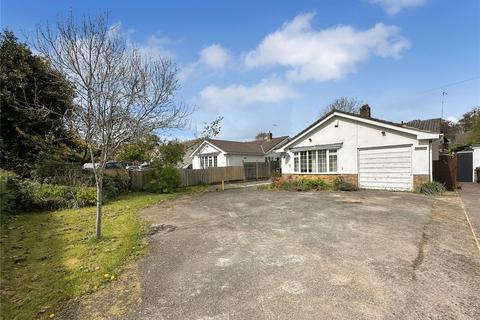 3 bed property, in Fields Close, £425,000