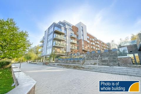 2 bed property, in Fletton Quays: Central, £260,000