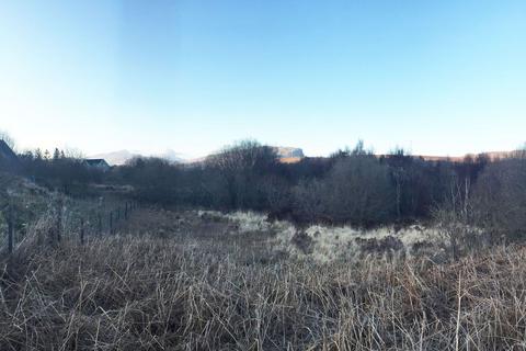 Studio, in Land At, £44,000