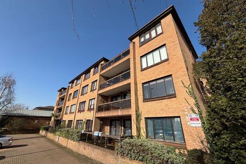 1 bed property, in Widmore Road, £235,000