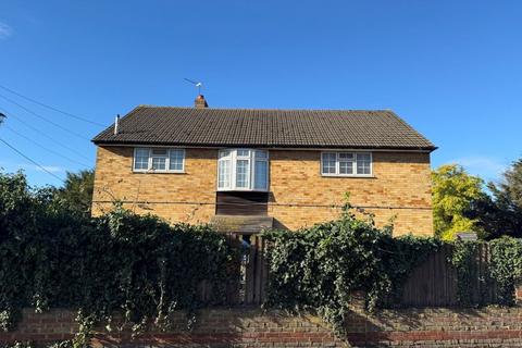 3 bed property, in Providence Lane, £520,000