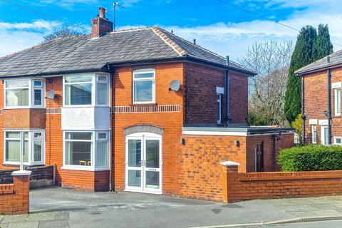 3 bed property, in 55 Fairlands Road, £245,000