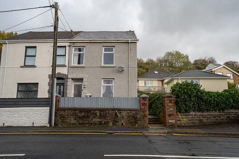 4 bed property, in Gwscwm Road, £176,000