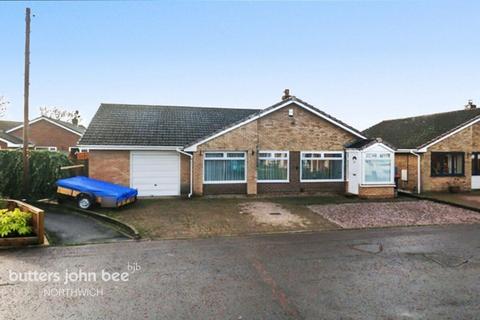 4 bed property, in Pear Tree Drive, £375,000