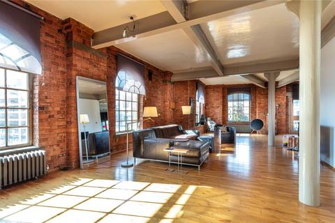 1 bed property, in Morris Road, £1,000,000