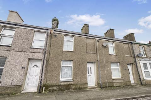 3 bed property, in Chapel Street, £150,000
