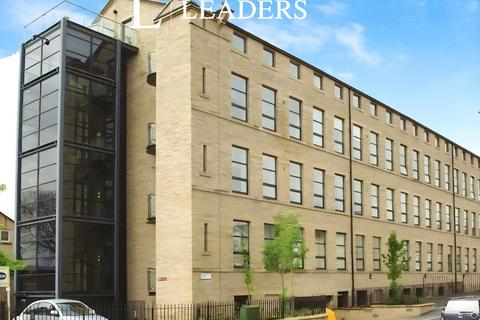 2 bed property, in Cavendish Court, £130,000