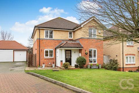 4 bed property, in Ellis Close, £600,000