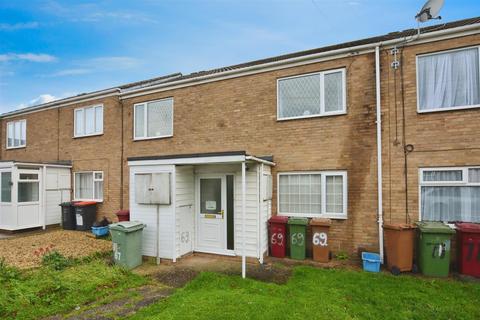 2 bed property, in Ancaster Court, £72,500
