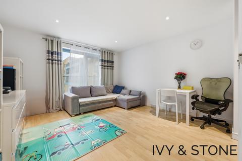 1 bed property, in Westgate Apartments, £260,000