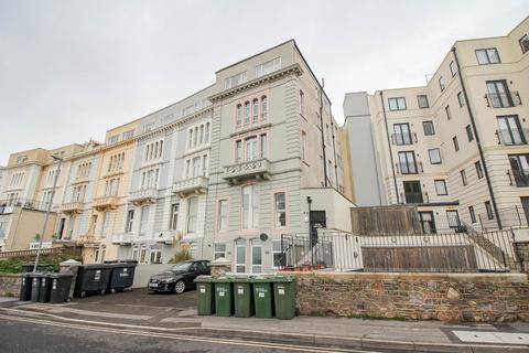 1 bed property, in Manilla Crescent, £83,000