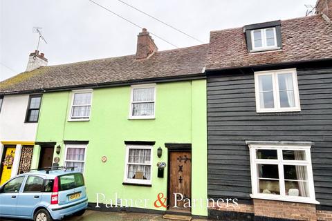 2 bed property, in Mill Street, £160,000