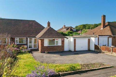 3 bed property, in Oberon Drive, £475,000