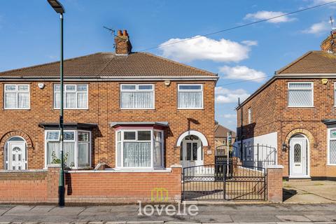 3 bed property, in Craven Road, £175,000