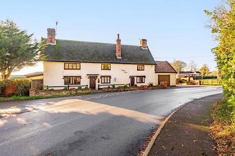 4 bed property, in The Street, £700,000