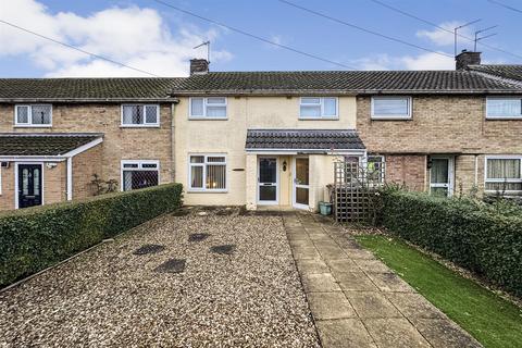 2 bed property, in Nelson Road, £170,000