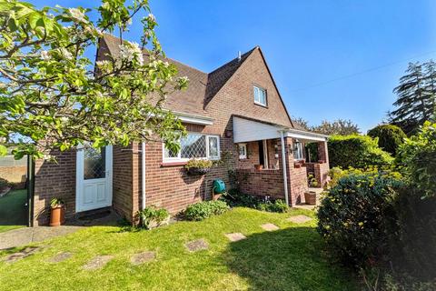 3 bed property, in Seaview Lane, £460,000