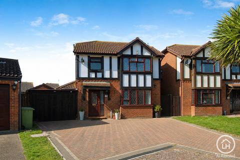 4 bed property, in Burkeston Close, £450,000