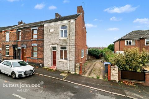 2 bed property, in Ruxley Road, £100,000