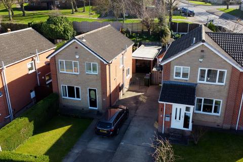3 bed property, in Metcalfe Avenue, £250,000