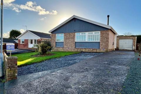 3 bed property, in Skomer Drive, £274,999