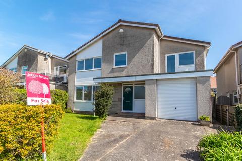 4 bed property, in The Grove, £515,000