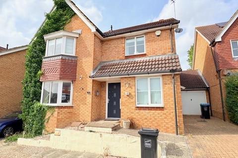 4 bed property, in St. Christophers Mews, £429,999