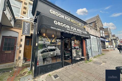 4 bed property, in Crwys Road, £495,000