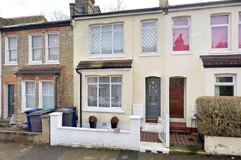2 bed property, in Brackenbury Road, £710,000