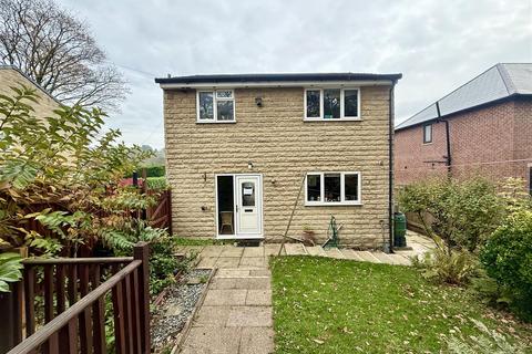 3 bed property, in Wakefield Road, £285,000