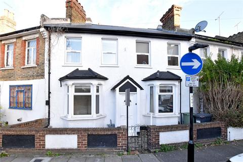 3 bed property, in Leahurst Road, £600,000