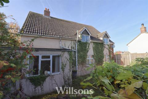 3 bed property, in Thurlby Road, £275,000