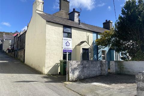 1 bed property, in Doctor Street, £110,000