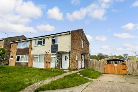 2 bed property, in Hamwick Green, £100,000